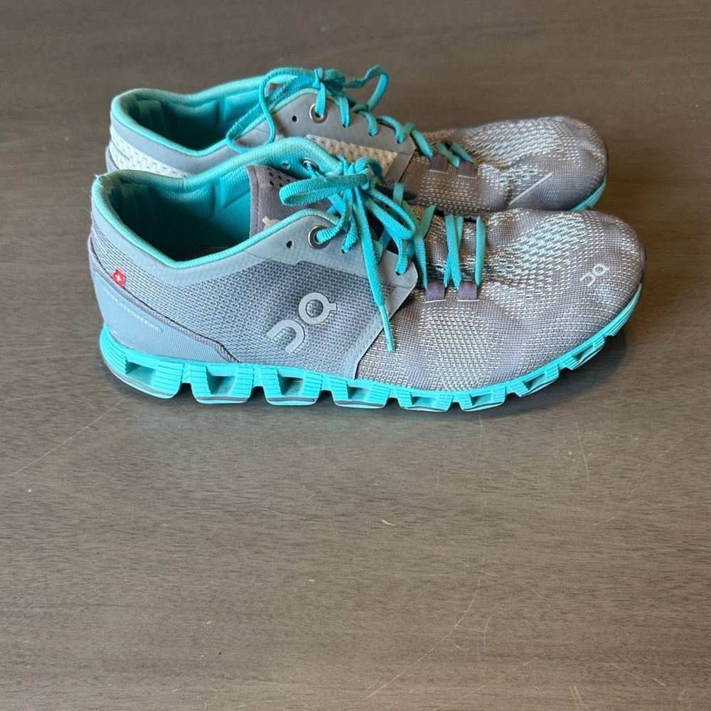 On Running Women's Gray and Teal Athletic Shoes
